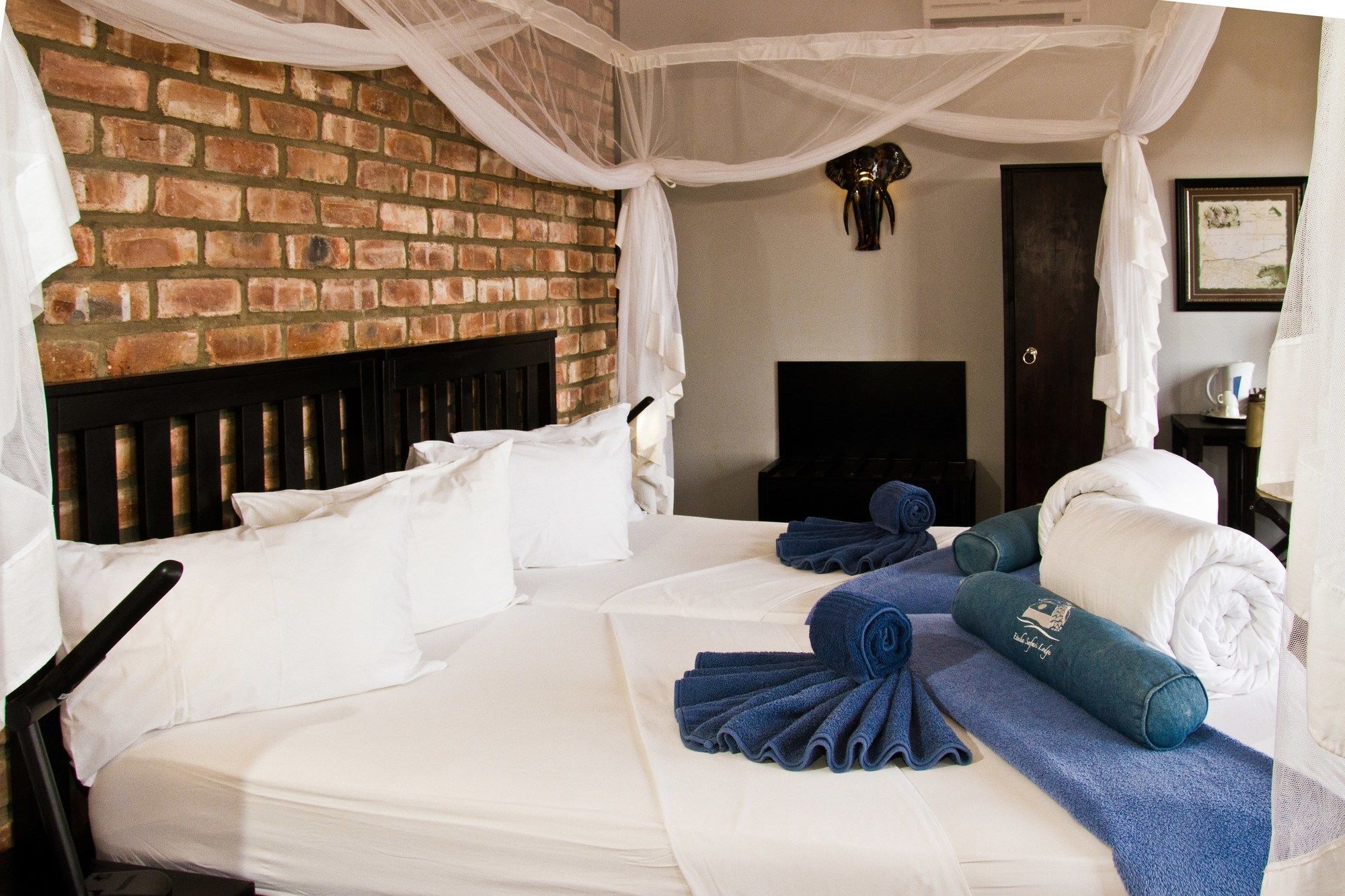 Gondwana Etosha Safari Lodge Okaukuejo Exterior foto