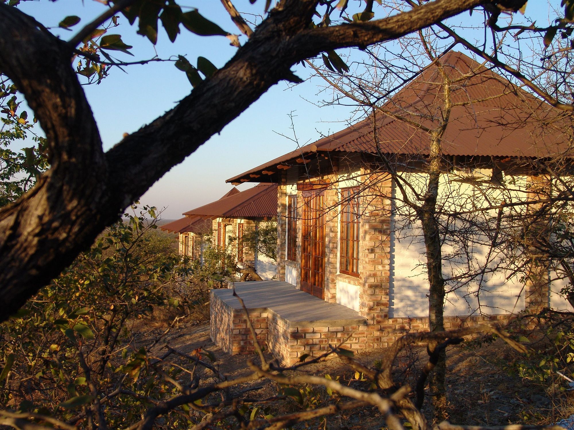 Gondwana Etosha Safari Lodge Okaukuejo Exterior foto