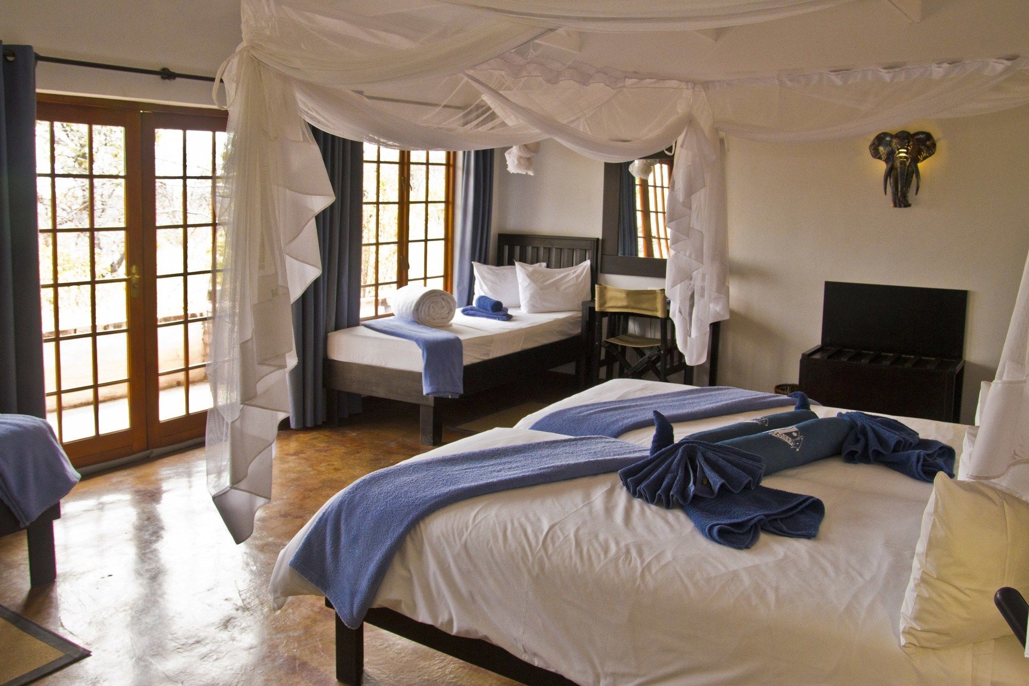 Gondwana Etosha Safari Lodge Okaukuejo Exterior foto