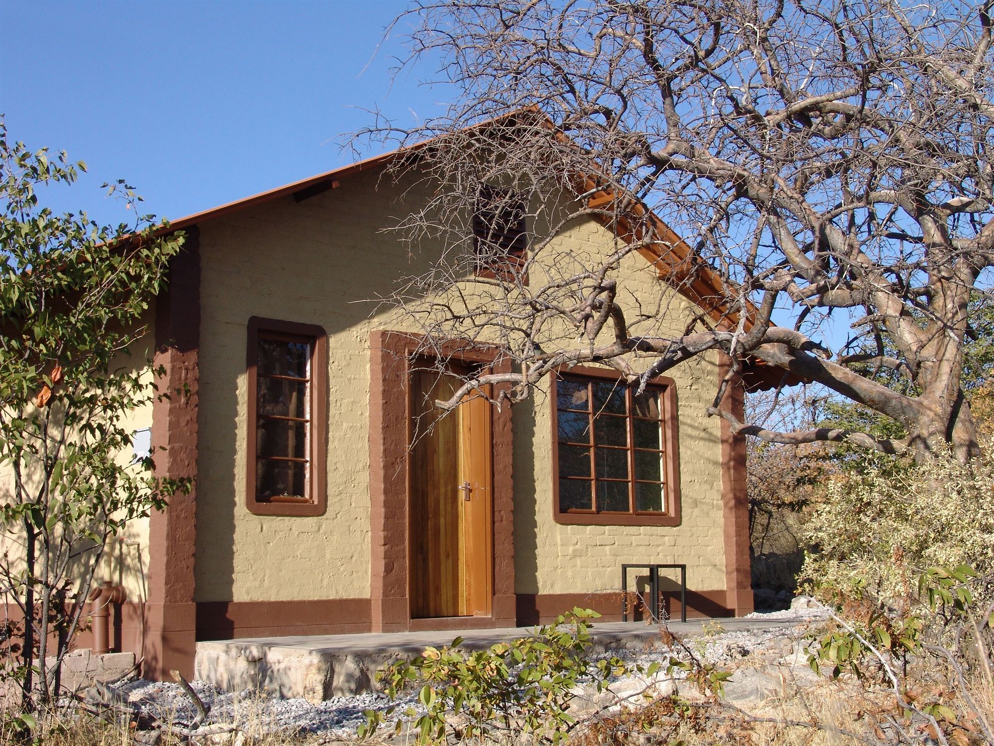 Gondwana Etosha Safari Lodge Okaukuejo Exterior foto